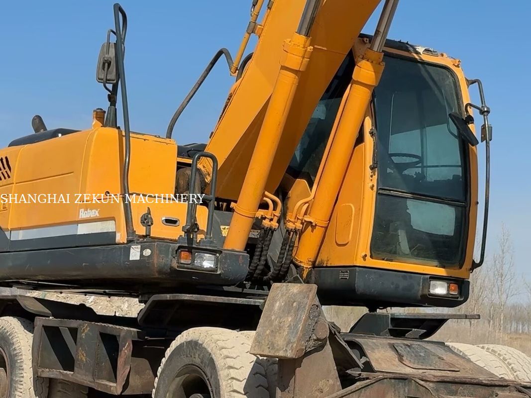 2014 Hyundai R210W-9 เครื่องขุดล้อ 21 ตัน เหมาะสําหรับโครงการก่อสร้าง