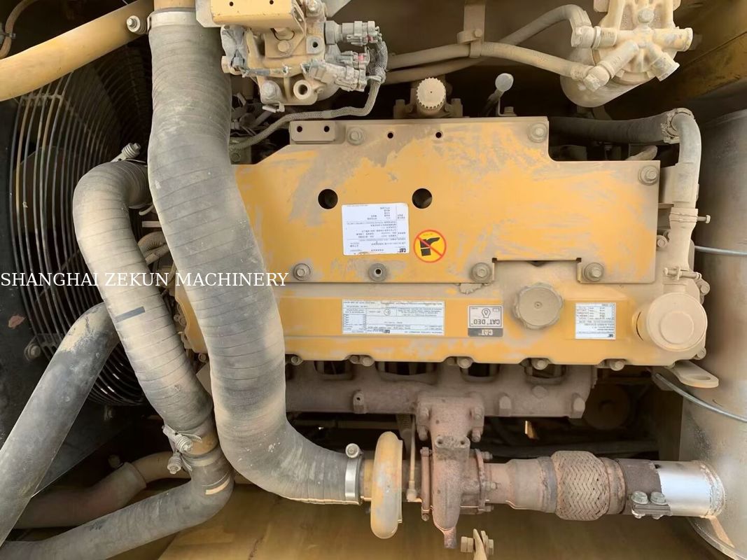 เครื่องขุด 2020 Cat 323D2 ที่มีความสามารถหลากหลาย 23 ตัน 4877 ชั่วโมง สําหรับการใช้งานที่หลากหลาย