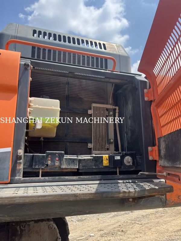 รถขุด Doosan DX500LC-9C มือสอง 800 รอบต่อนาที แรงม้า และความสูงขุดสูงสุด 11