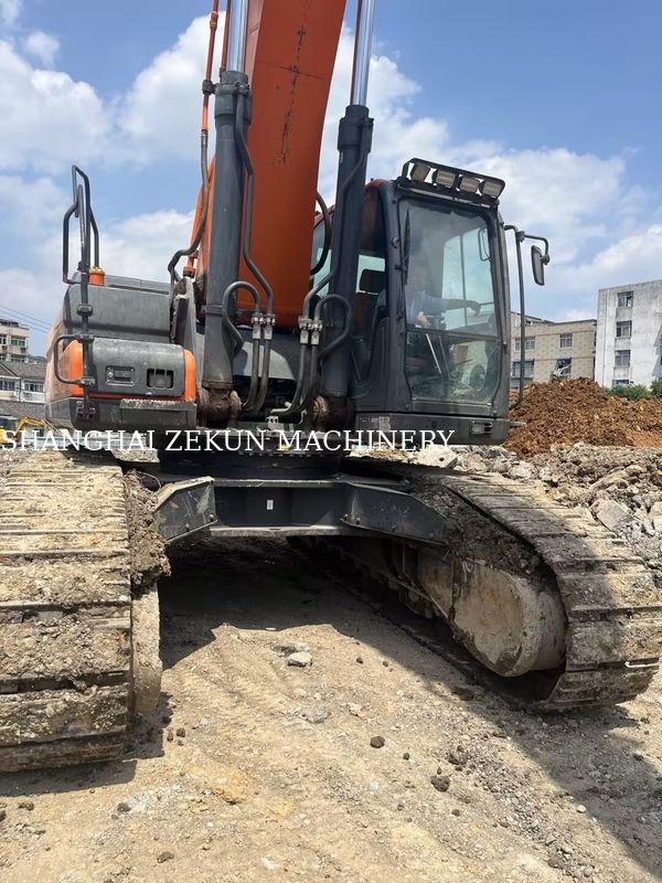 รถขุด Doosan DX500LC-9C มือสอง 800 รอบต่อนาที แรงม้า และความสูงขุดสูงสุด 11