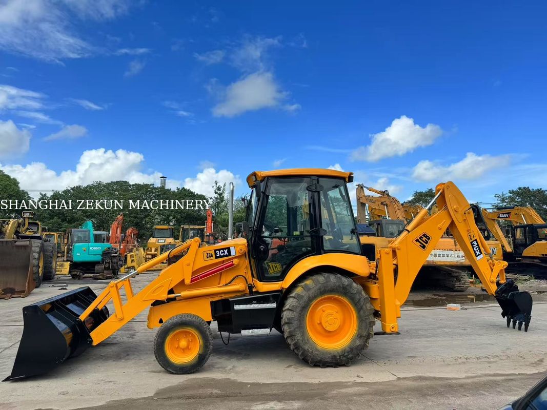 2001 JCB 3CX Excavator Backhoe Loader กับ 95 L / min ระบบไฮดรอลิกไหล