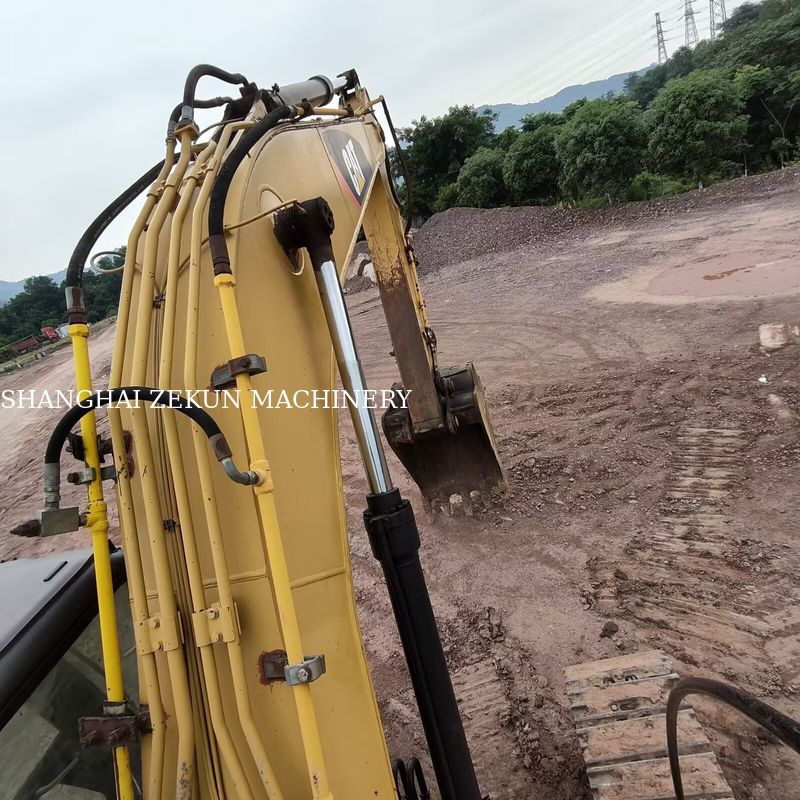 2016 CAT 320D Excavator Class 20 Ton With CAT C6.4 ACERT Engine ความลึกในการขุดสูงสุด 680 มม