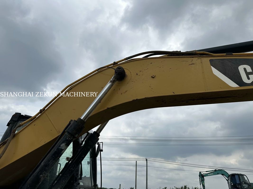 2014 CAT 320D2 Excavator 10 812hrs และประสิทธิภาพ อัตราการไฮดรอลิกไหล 2 × 214 L/min ความเร็วการเดินทาง 3.5 / 5.5 Km/h