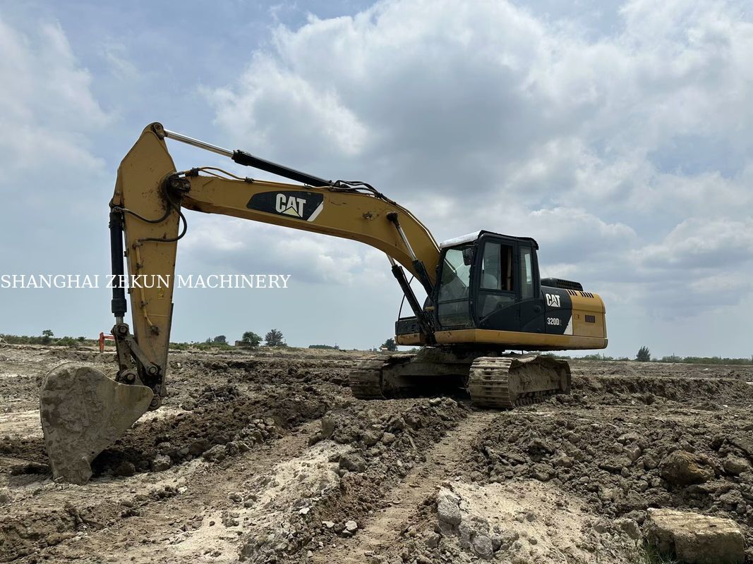 2014 CAT 320D2 Excavator 10 812hrs และประสิทธิภาพ อัตราการไฮดรอลิกไหล 2 × 214 L/min ความเร็วการเดินทาง 3.5 / 5.5 Km/h