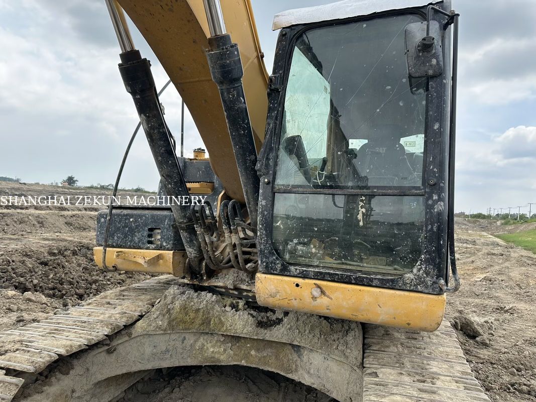 2014 CAT 320D2 Excavator 10 812hrs และประสิทธิภาพ อัตราการไฮดรอลิกไหล 2 × 214 L/min ความเร็วการเดินทาง 3.5 / 5.5 Km/h