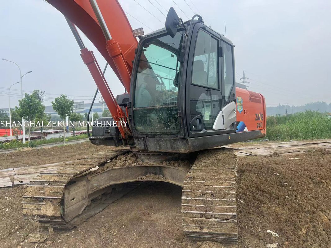 2022 ฮิตาชิ ZX200-5A Excavator ด้วยความสูงการขุดสูงสุด 9 และความเร็วสวิง 13.3 Rpm 5500hrs