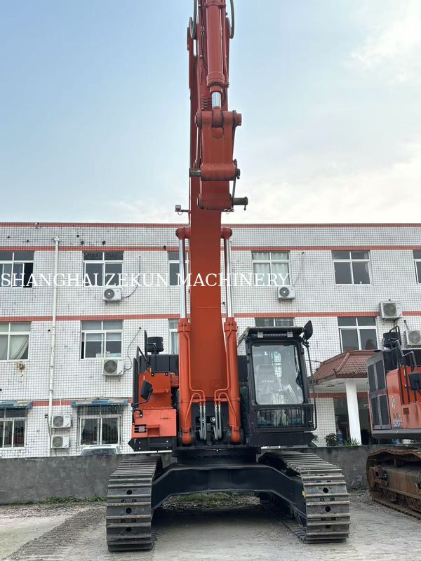 รถขุด Hitachi ZX520LCH ปี 2024 ระยะขุดสูงสุดจากพื้นดิน 12 การกระจัด 15.68 ลิตร สำหรับโครงการถัดไป