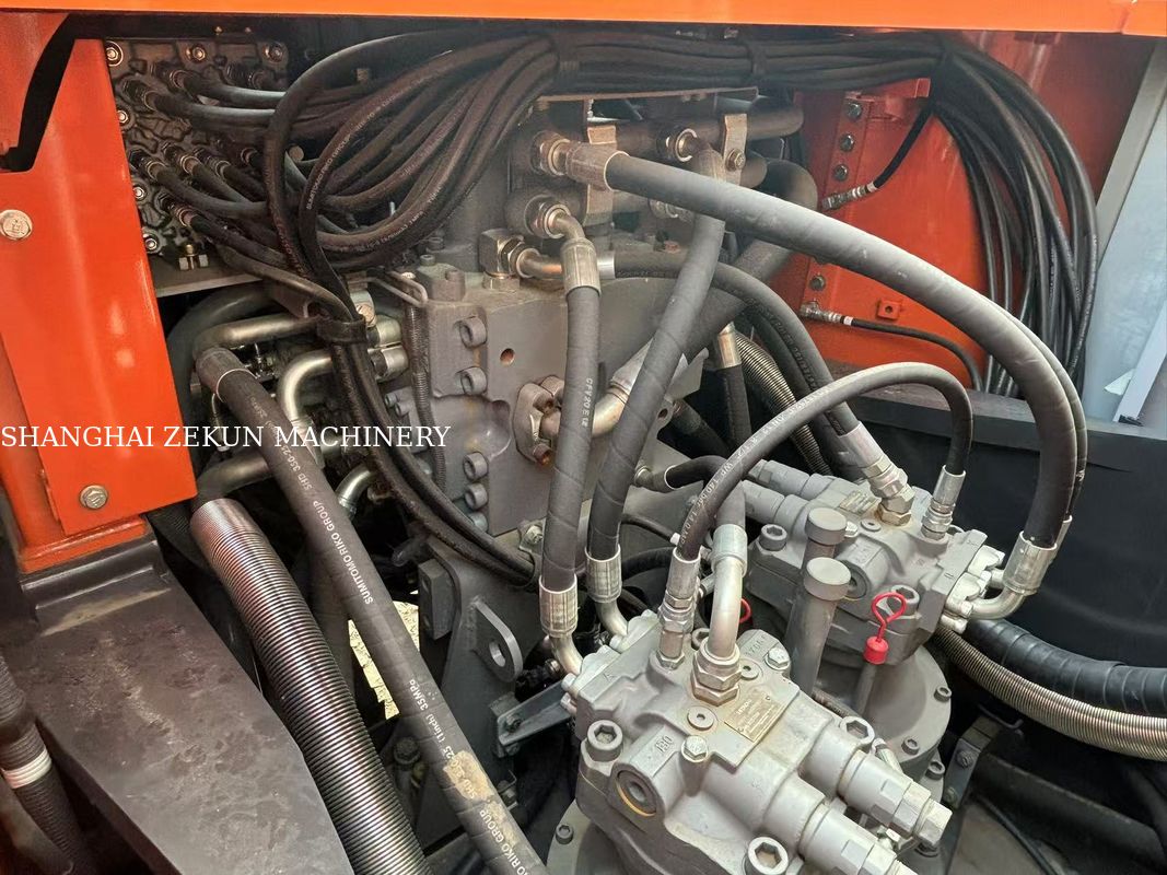 รถขุด Hitachi ZX520LCH ปี 2024 ระยะขุดสูงสุดจากพื้นดิน 12 การกระจัด 15.68 ลิตร สำหรับโครงการถัดไป