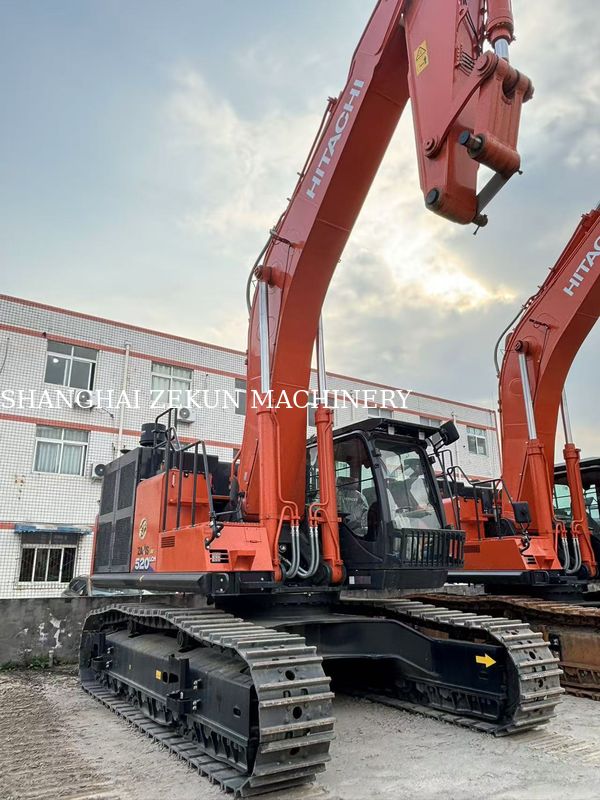 รถขุด Hitachi ZX520LCH ปี 2024 ระยะขุดสูงสุดจากพื้นดิน 12 การกระจัด 15.68 ลิตร สำหรับโครงการถัดไป