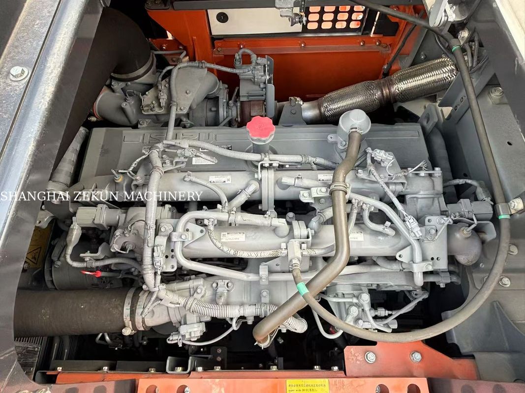 รถขุด Hitachi ZX520LCH ปี 2024 ระยะขุดสูงสุดจากพื้นดิน 12 การกระจัด 15.68 ลิตร สำหรับโครงการถัดไป