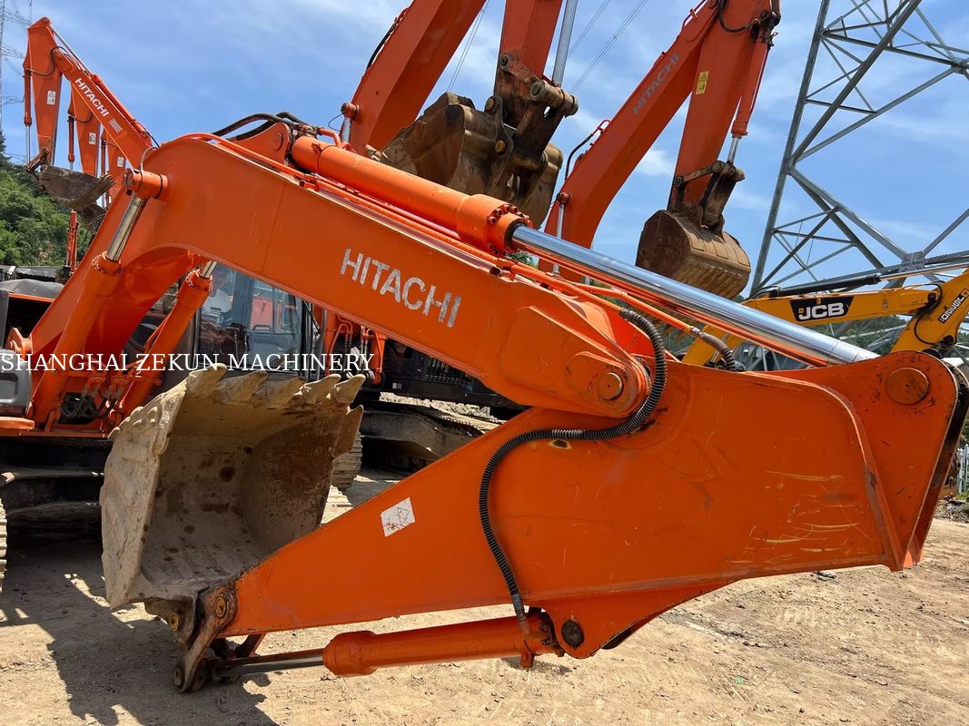 ฮิตาชิ ZX120-6 Excavator 14165hrs สําหรับความต้องการธุรกิจ ถังน้ํามัน ความจุ 240 ลิตร ความดันไฮดรอลิก 34.3 MPa