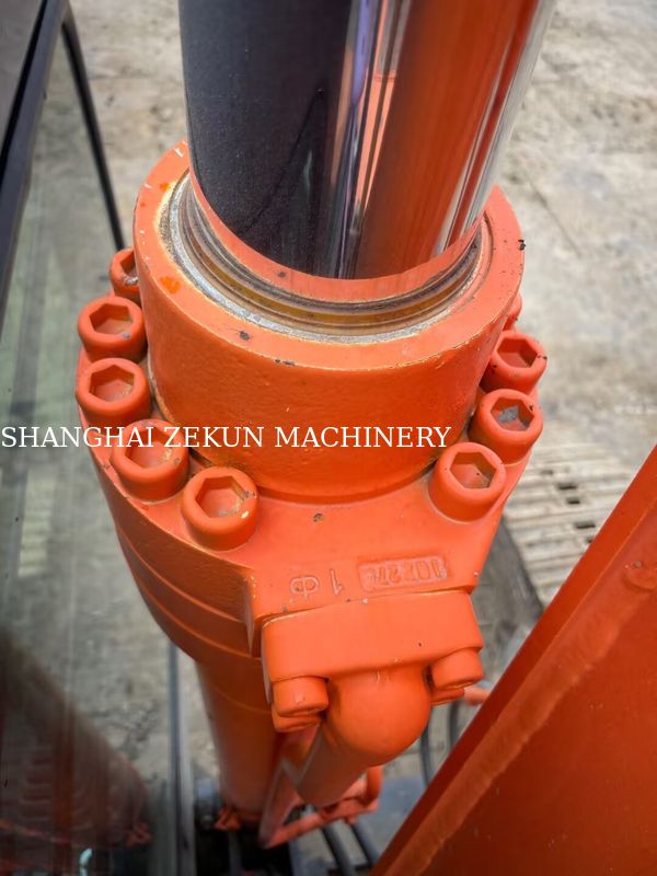 Hitachi ZX200-3G Excavator 10658hrs ความยาวแขน 2.94 m ความสูงในการขุดสูงสุด 620 mm