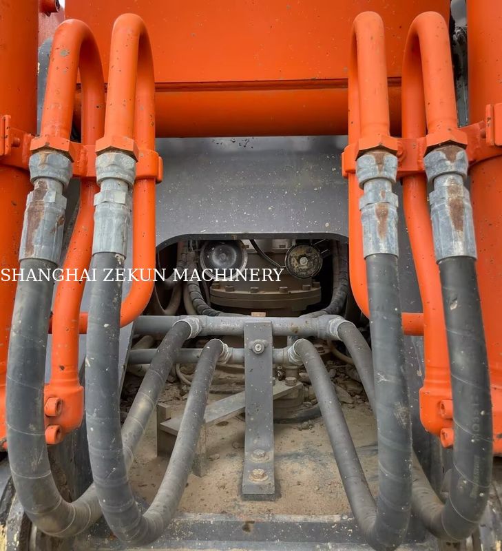 Hitachi ZX200-3G Excavator 10658hrs ความยาวแขน 2.94 m ความสูงในการขุดสูงสุด 620 mm