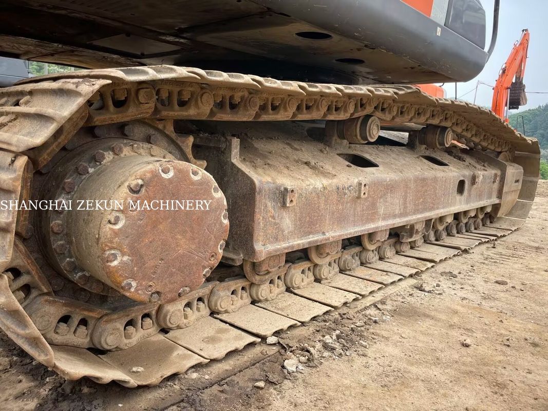 Hitachi ZX200-3G Excavator 10658hrs ความยาวแขน 2.94 m ความสูงในการขุดสูงสุด 620 mm