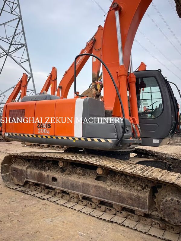 รถขุด Hitachi ZX200-3G พร้อมความจุบุ้งกี๋ 0.8 – 1.0 ลบ.ม. 11051 ชั่วโมง