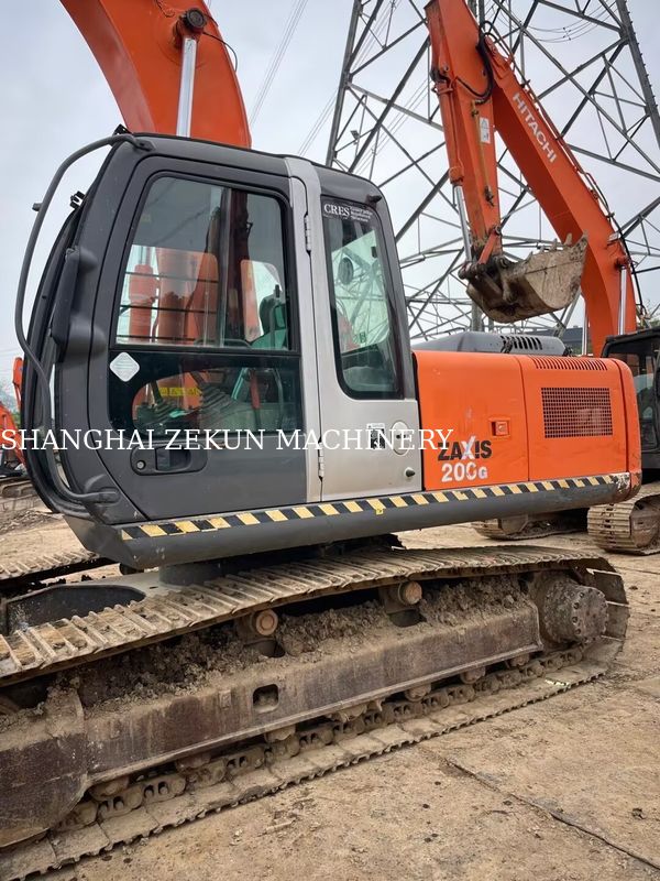 รถขุด Hitachi ZX200-3G พร้อมความจุบุ้งกี๋ 0.8 – 1.0 ลบ.ม. 11051 ชั่วโมง
